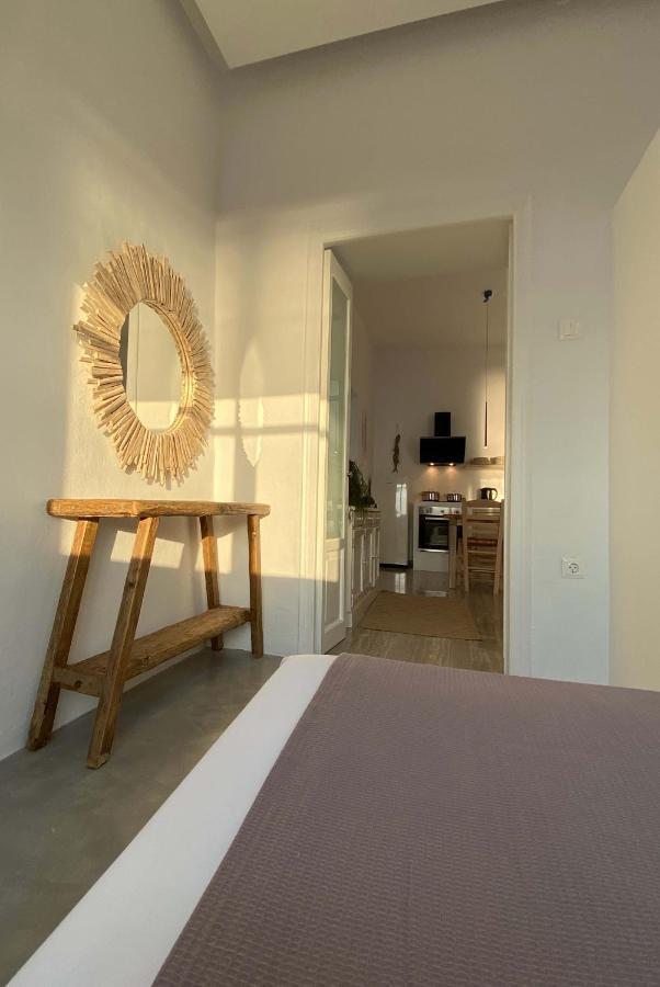 Lyra Seafront Apartment , Paroikia Town Center Exteriér fotografie