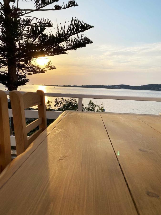 Lyra Seafront Apartment , Paroikia Town Center Exteriér fotografie